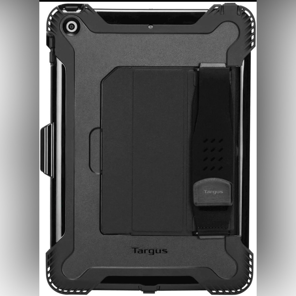 NWT Targus SafePort Rugged Case for iPad (9th, 8th, 7th gen.) Black, 10.2-inch